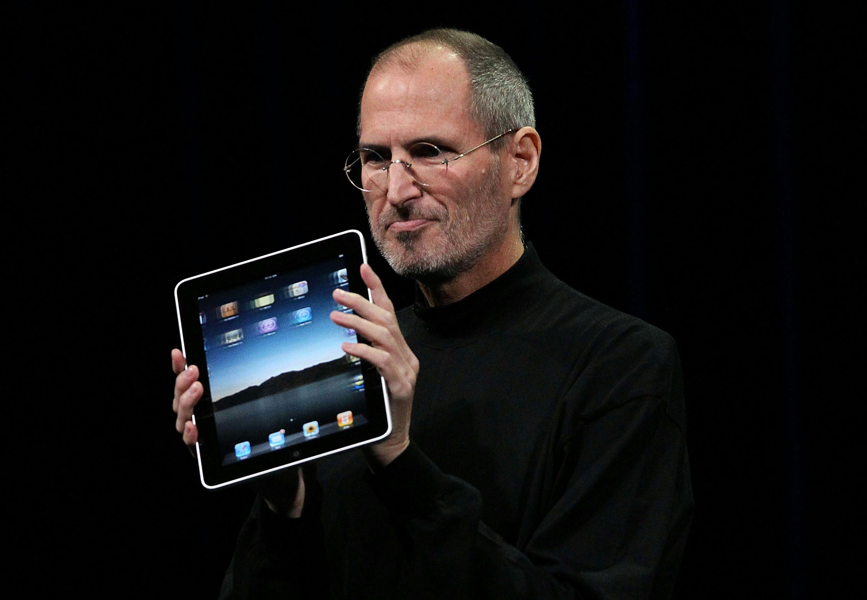 Steve Jobs presenta l'ipad