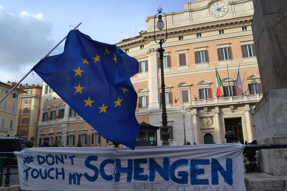 Il presidio federalista davanti a Montecitorio, 17 febbraio 2016