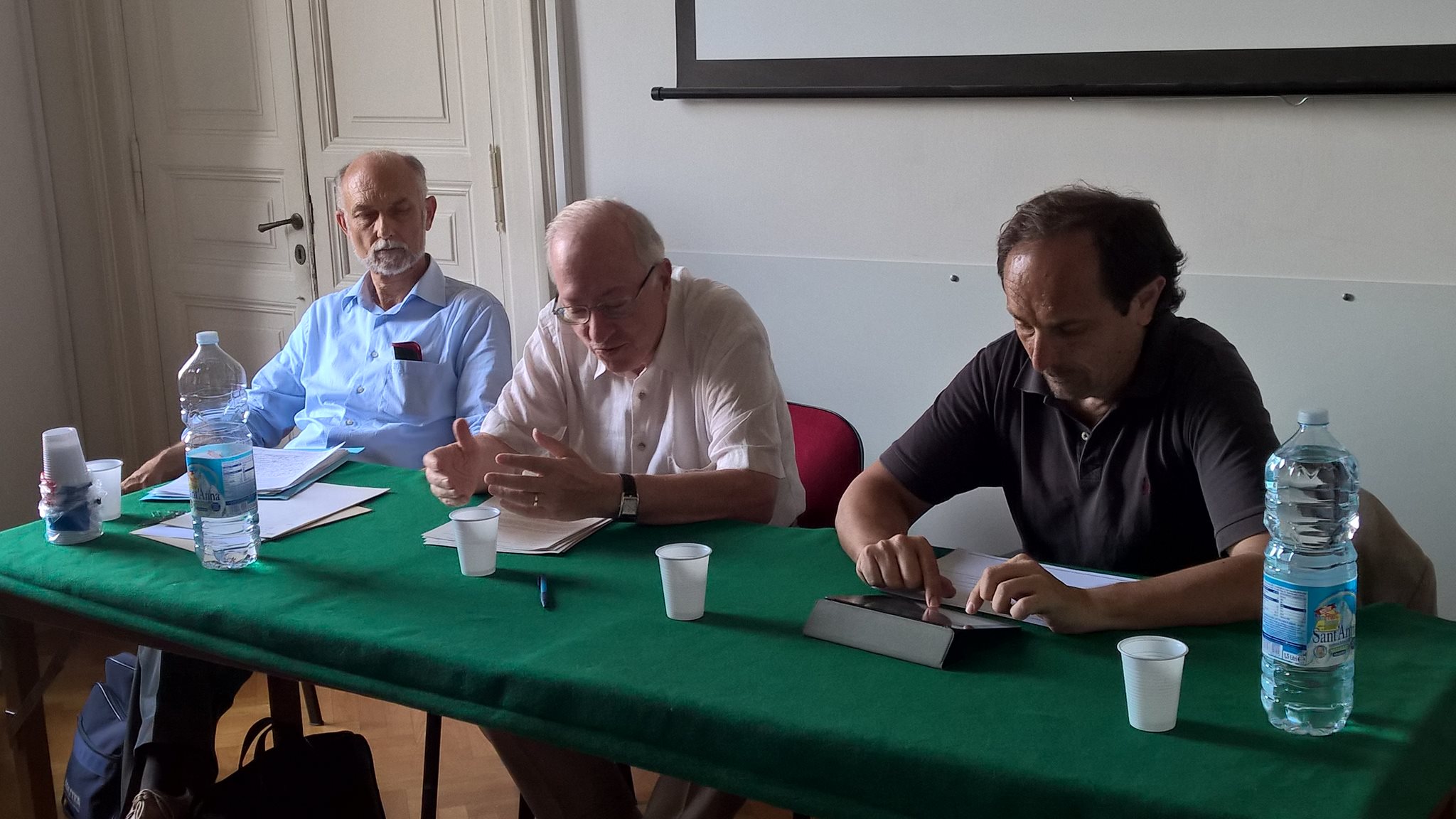 GIorgio Anselmi, Paolo Ponzano e Ugo Ferruta al tavolo degli interventi